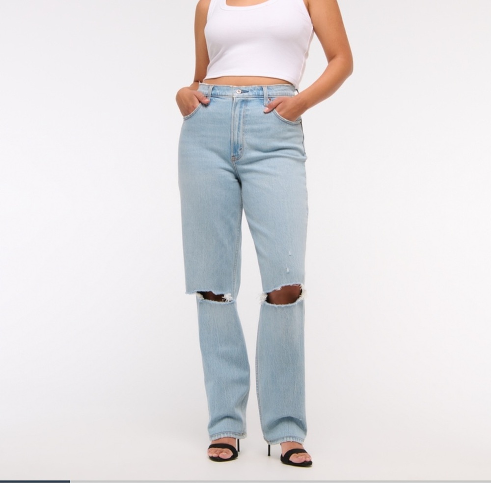 Abercrombie 90s Straight Ultra High Rise